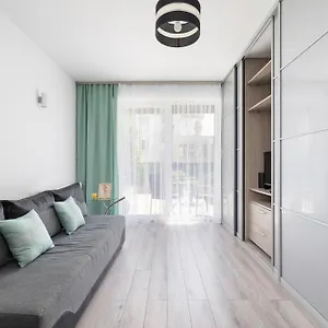W Spokojnej Okolicy Z Parkingiem By Renters Apartment