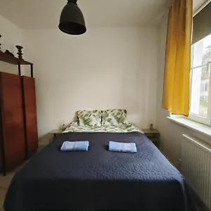 Apartment Parrot's *