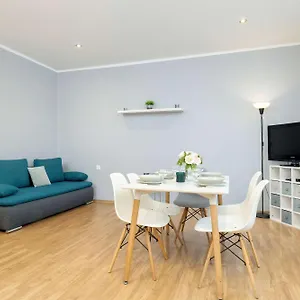 Bright Near Old Town And Wawel By Renters *