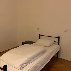 To Be Hostel *