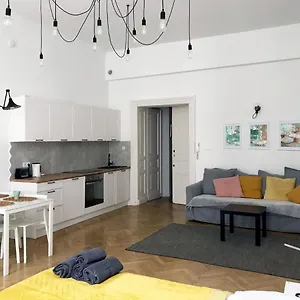 Florianska Apartment *