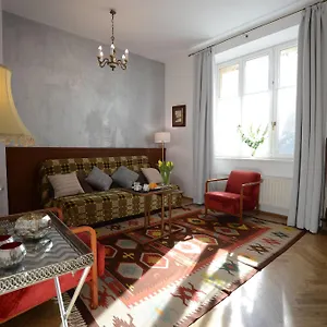 Crystal Old Town Aparthotel 3*