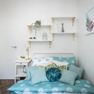 Apartment Cozy In The Center Of *