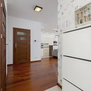 Spacious & Cozy Grzegorzecka By Renters Apartament *