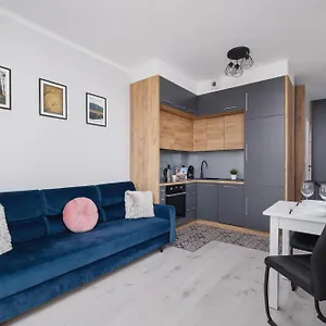 Przestronny Z Balkonem By Renters Apartment Krakow