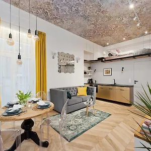 Apartment Plac Na Groblach 19 Krakow