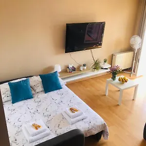 Apartament Czerwone Maki *