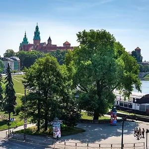 Castle View By Tyzenhauz Apartment