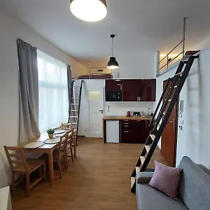 Apartment Old Town Stage One *