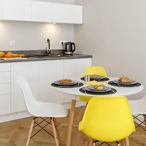 Central Place Warszawska Apartment