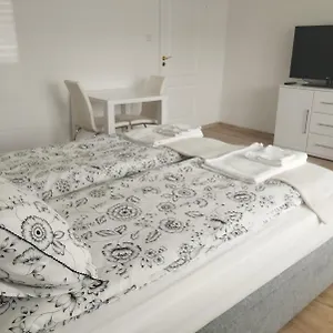 Przy 29 Alei Krakow