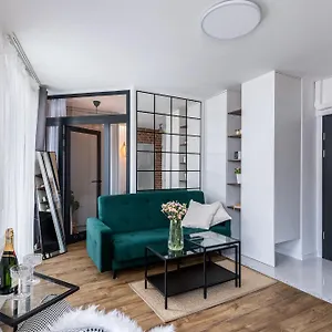 Premium With Air Conditioning, Heart In Cracow Apartment