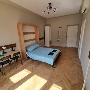 Fantastic Inn - Krowoderska Krakow