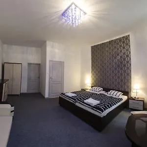 Albergue Brama Old *