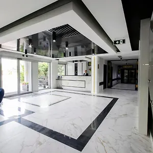 Kontrast 4* Krakau