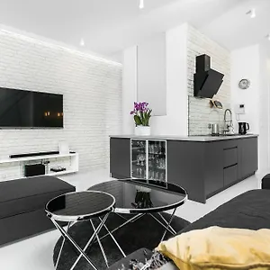 Of The Kings Arianska Garden Apartment *