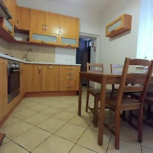 Oficyna - Bon Turystyczny Apartament *