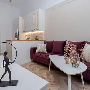 Olver Apartament *