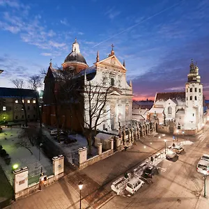 Отель Senacki 4*