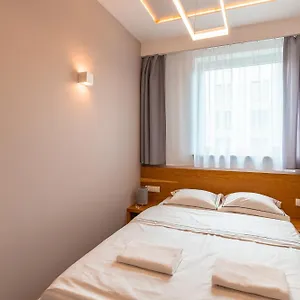 Old Town Standard Apartment *