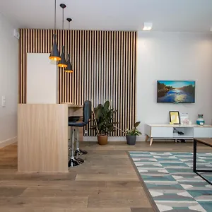 Inpoint With Parking Available 3*
