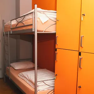 Lazemaze Hostel *