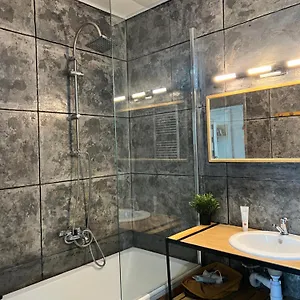 Cracovia Apartment Апартаменты