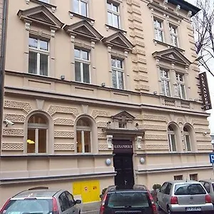 Hotel Downtown 3*